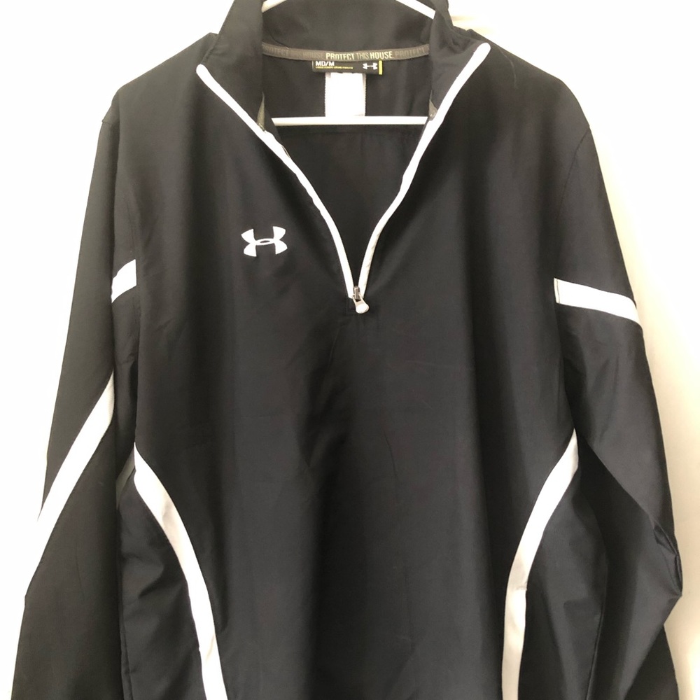Men’s medium Under Armour Essential 1/4 zip jacket